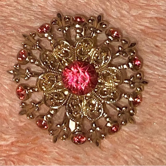 Pink Pin Rhinestones Cluster Brooch Goldtone 1.5 inch VINTAGE - Picture 2 of 4